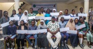 Sharafadeen Alli Pays WAEC Fees, Awards Scholarships To 56 Oyo Students
