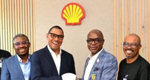SNEPCo MD Honoured By Oil industry group, PETAN With Award Of Excellence L-R: General Manager, Deepwater Oil, Shell Nigeria Exploration and Production Company Limited (SNEPCo) Iyke Nnoaham; SNEPCo’s Managing Director, Ronald Adams; Executive Chairman, Petroleum Technology Association of Nigeria (PETAN), Wole Ogunsanya and PETAN’s Vice Chairman, Obidike Uzu during a courtesy visit to Shell Headquarters at Eko Atlantic in Lagos…
