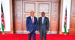 Alawuba Visits Kenya’s President, Reaffirms UBA’s Partnership Commitment Group Managing Director/Chief Executive Officer of United Bank for Africa (UBA) Plc, Oliver Alawuba, left, with President of Kenya, H.E. President William Ruto during the visit of Mr Alawuba to the President of Kenya and the announcement of UBA’s landmark pledged USD 150 million (KES 20.5 billion) to the Government of Kenya’s Roads Levy Securitization Program, initiative spearheaded by the Kenya Roads Board in Nairobi, Kenya at the weekend…
