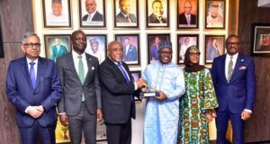 How We Paid Over ₦3.3 Trillion In Dividends To Shareholders In 15 Years – Dangote Cement L-R: Group Managing Director/CEO, Dangote Cement Plc, Arvind Pathak; Group Managing Director/CEO, NGX, Temi Popoola; Chairman, Dangote Cement Plc, Emmanuel Ikazoboh; Group Chairman, NGX Group, Alhaji (Dr.) Umaru Kwairanga; Board Member, Dangote Cement Plc, Mariya Dangote; CEO NGX, Jude Chiemeka; during the introduction of the Dangote Cement Plc new Board Chairman and Directors to the floor of the NGX Stock Exchange, Lagos on Wednesday 10th September, 2025…