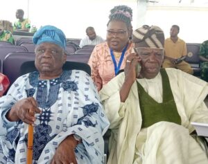 Chiefs Bode Amoo left with Adebayo Oyero