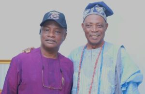 Photo: Agboola, ParrotXtra Publisher Visits Olubadan-Designate, Oba Ladoja Ambassador Olayinka Agboola of ParrotXtra Media Network, left, with Oba Rashidi Ladoja...