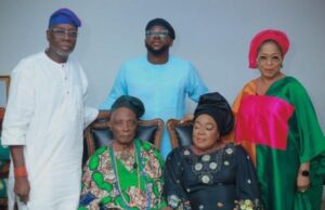 Ahead Of Coronation, Olunloyo Family Visits Olubadan Designate Mr Olugbenga Olunloyo, left, with others with Oba Rashidi Ladoja...Chief Mrs Aderonke Olunloyo is seated with the Olubadan designate...