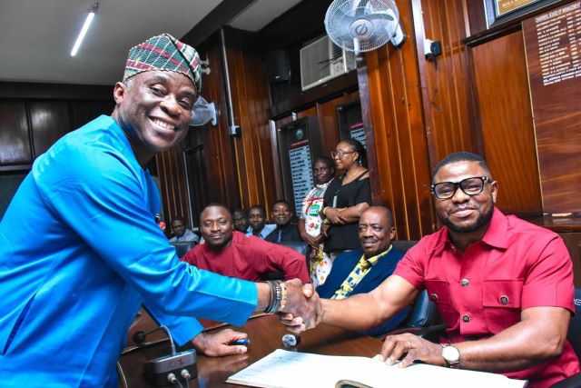 Ayefele Professor Jesse Abiodun Otegbayo, left, with Dr Yinka Ayefele, MON...