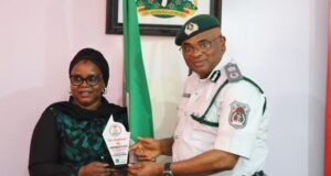 Money Laundering/Smuggling: EFCC, Nigeria Customs Service Deepen Ties