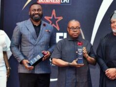 BAFI: Fidelity Bags Awards For Best Export, Trade Support & Innovation L–R: Seye Otite, Media Relations Officer; Tolulope Rojaiye, Team Member, Brand & Communications Division; Meksley Nwagboh, Divisional Head, Brand & Communications; Stanley Amuchie, Executive Director/Chief Operations and Information Officer (all of Fidelity Bank Plc); Christopher Bajowa, President, Pension Fund Operators Association of Nigeria; and Omonsegho Ibironke, Team Lead, Events and Business Promotions, Fidelity Bank Plc; at the BusinessDay Bank and Other Financial Institutions’(BAFI) Awards 2025 where Fidelity Bank bagged the awards for the Best Bank for Export & Trade Finance and Most Innovative Bank of the Year recently…