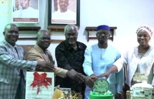 ‘Why Food Prices Are Cheaper In Oyo State Than Anywhere Else’ Prince Dotun Oyelade, middle, with others...
