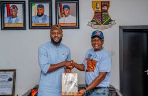 Ogundoyin, Oyo Speaker Receives Copy Of ParrotXtra’s 20th Anniversary Compendium Rt Hon Adebo Ogundoyin, left, with Ambassador Olayinka Agboola...at the Speaker's Office in Ibadan on Thursday...
