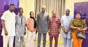 Polaris Bank Holds Global Trade Forum In Ibadan, Reinforces Commitment To Exceptional Customer Experience Chris Ofikulu, Executive Director, Retail & Commercial Banking, Polaris Bank Limited with some Customers at the South West Trade Forum sponsored by the bank…