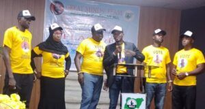 Why I’m Contesting For Post Of Oyo NUJ Chairman – Akeem Abas Akeem Abas, third from right, with his team members...