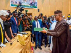 Dapo Abiodun’s Govt Presents ₦1.669trn 2026 Appropriation Bill To Ogun House Prince Dapo Abiodun, the governor of Ogun State, right, presenting the bill to the House...