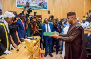 Dapo Abiodun’s Govt Presents ₦1.669trn 2026 Appropriation Bill To Ogun House Prince Dapo Abiodun, the governor of Ogun State, right, presenting the bill to the House...