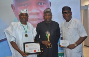 UCMS Implementation: Fidelity Bank Receives Customs Service Award for Pioneering Role L – R: Head, Central Collections Unit, Olaide Adeyemo; Executive Director -FCT & North, Sufiyanu Garba; and Regional Bank Head, Abuja 3 Regional Bank, Martin Ayodele (all of Fidelity Bank Plc); at the Comptroller General of Customs Award Night 2025 in Abuja where Fidelity Bank PLC was recognized as the first bank to successfully process Customs Duty and the Pre-Arrival Assessment Report (PAAR) on the Unified Customs Management System (UCMS) recently...