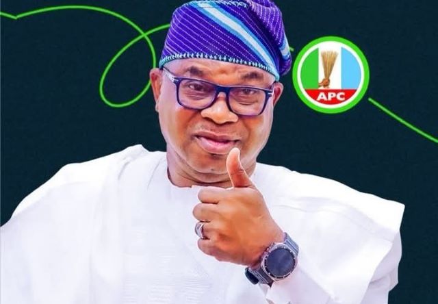 Munirudeen Bola Oyebamiji Asiwaju Munirudeen Bola Oyebamiji