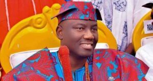 Birthday: Senator Alli Celebrates Alaafin Owoade, Hails His Royal Leadership