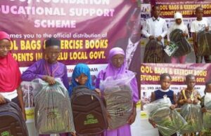 Hassan Giwa Boosts Education In Lagelu, Distributes Bags, Exercise Books Worth ₦5m To 470 Students