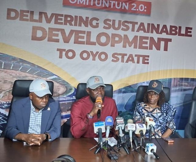 Oyo At 50 Hon. Saheed Akinade‑Fijabi...addressing the media...