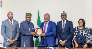 ACAMB’s New President Unveils Ambitious Plans, Secures Support From CIBN L-R: Association of Corporate and Marketing Professionals in Banks (ACAMB) President, Mr Jide Sipe; ACAMB BoT Chairman, Dr Tunde Lemo; Chartered Institute of Bankers of Nigeria, (CIBN) President, Prof. Pius Olarenwaju; Registrar, CIBN, Mr Akin Morakinyo and Mrs Rita Adeyanju, Director, Legal and Secretariat Services, CIBN, during a courtesy visit of ACAMB executives and BOT to the CIBN Chamber in Victoria Island, Lagos, on Tuesday…