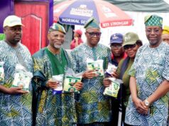 Abiodun Commends Dangote For Boosting Ogun’s Industrial Competitiveness OGUNCCIMA President, Lion Niyi Oshiyemi; Representative of Ogun State governor and Commissioner for Industry, Trade and Investment, Mr. Emmanuel Adebola Sofela; Commissioner for Education, Prof. Abayomi Arigbabu and the Permanent Secretary, Ogun State Ministry of Industry, Trade and Investment, Engr. Kehinde Akintomide holding packs of Dangote Sugar, Rice and Salt when they visited the Dangote Group stand at the ongoing Trade Fair in Abeokuta…