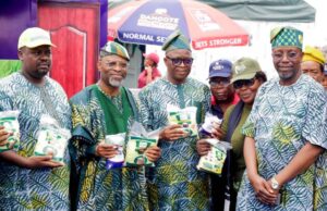 Abiodun Commends Dangote For Boosting Ogun’s Industrial Competitiveness OGUNCCIMA President, Lion Niyi Oshiyemi; Representative of Ogun State governor and Commissioner for Industry, Trade and Investment, Mr. Emmanuel Adebola Sofela; Commissioner for Education, Prof. Abayomi Arigbabu and the Permanent Secretary, Ogun State Ministry of Industry, Trade and Investment, Engr. Kehinde Akintomide holding packs of Dangote Sugar, Rice and Salt when they visited the Dangote Group stand at the ongoing Trade Fair in Abeokuta…