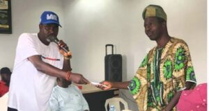 Hassan Giwa Gives Financial Support To Traders, Artisans In Lagelu LGA