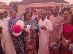 Makinde’s Wife Flags Off Health Insurance Scheme Programme For The Elderly In Egbeda LG