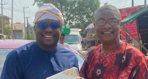 Hon Olakunle Shete Receives Copy Of ParrotXtra’s 20th Anniversary Compendium Hon Olakunle Akinsete aka Shete, left, with Ambassador Olayinka Agboola...