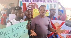 NBF/NBBofC Crisis: Nigerian Pro-Boxers Stage Protest, Call On Wale Edun, Shehu Dikko To Intervene