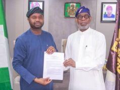 Collection Of Mineral Royalties Handed Over To NRS As New Tax Laws Gain Grounds …executive chairman, Nigeria Revenue Service (NRS), Dr Zacch Adedeji (left), Minister Of Solid Minerals Development, Mr Dele Alake during a collaborative meeting on mineral royalty administration at Alake’s office in Abuja on Thursday…