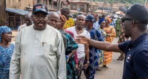 How Senator Alli Rallied Massive Support For Tinubu During Saturday’s APC’s Presidential Primary Senator Alli Sharafadeen...standing up to be counted on the side of President Bola Tinubu...