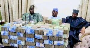 Reactions As Borno Senator Openly Displays ₦135.6m Meant For Distribution To APC Executives For Sallah Celebration Senator Kaka Shehu Lawan and others with their cash...