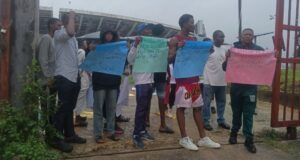 Amateur Boxing Coaches, Boxers Protest Over Commonwealth Games Team Selection