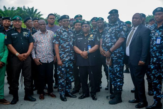 Cp Adepoju and CP Baba Mohammed Azare with officers