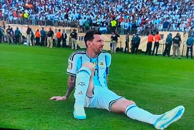 Lionel Messi Lionel Messi...