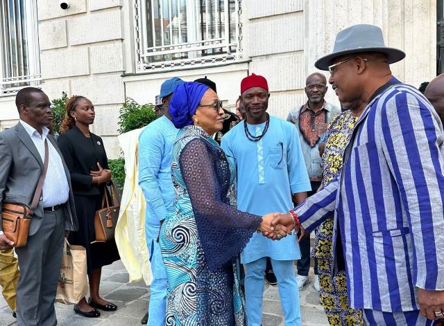 Mrs Ajimobi arrive Austria