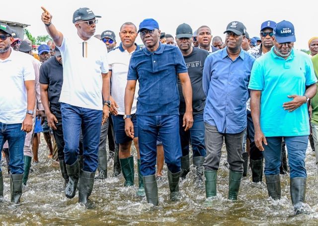 Sanwo Olu and others Governor Babajide Sanwo-Olu and others during the visit to the flooded communities in Lagos State...