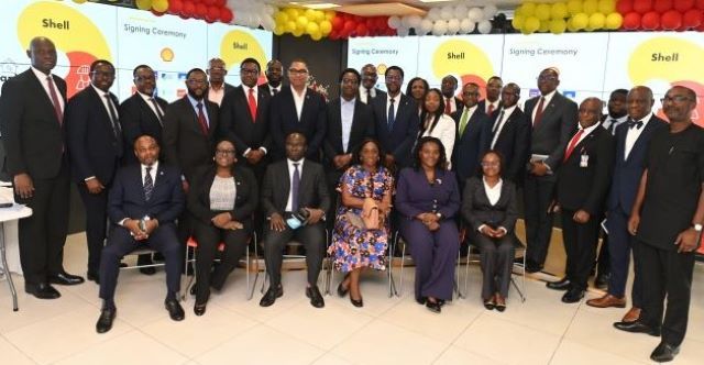 Shell and Banks Launch $3 billion Contractor Support Fund