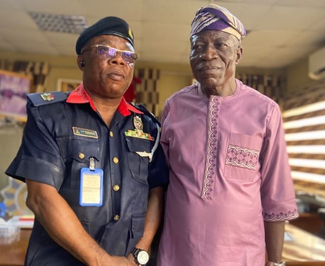 Dr Lasisi, Poly Ib
