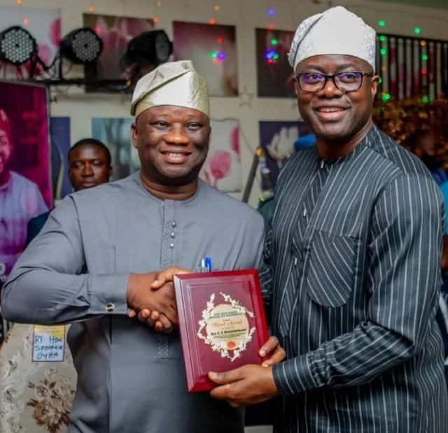 Fowokanmi with Gov Makinde