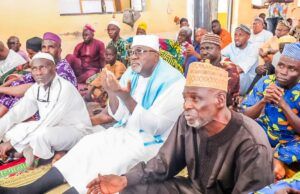Olajide ‘Odidiomo’ Visits Felele Muslim Community, Donates N5m For Mosque Development
