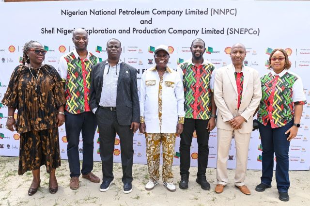 Shell Image 2 …a cross-section of representatives from NNPC, Shell, the Lagos State Ministry of Health, and the Badagry Local Government during the flag-off ceremony of the NNPC-Shell Vision First Initiative in Badagry…