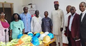 Wisdom Estate Landlords’ Association Donates Safety Jackets, Helmets To Oyo Govt.