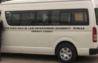 OYRLEA Commences Mobile Court Enforcement At Bodija Market, Arraigns Offenders Over Illegal Street Trading