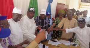 2027 Elections: Oyo APC Unveils Senator Alli, 49 Other Candidates