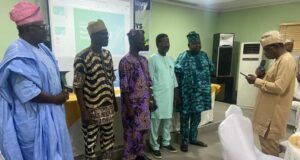 Fun, Glamour As 1982 Set Of Lagelu Grammar School Ibadan Holds AGM/REUNION 2026 L-R: Asiwaju Olusola Okunola, Lagelite Johnson Oladejo, Lagelite Bayo Akinwumi, Lagelite Yombo Olasupo, Lagelite (Dr) Olusola Babatunde being sworn in by Professor Ayobami Salami, right...