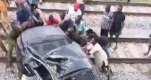 Driver Escapes Unhurt As Train Hits Car In Lagos